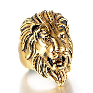 Polished gold lion head ring for men made of stainless steel with 3D relief details