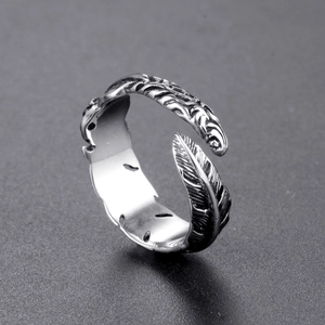 Retro stainless steel feather open ring with vintage textured details for men