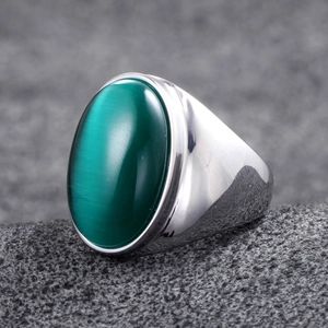 Bague en acier titane poli avec pierre oeil de chat verte ovale pour hommes et femmes