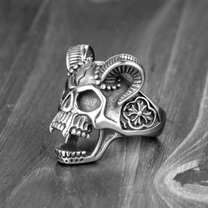 Silver gothic stainless steel ram skull ring with curved horns and cross engraving