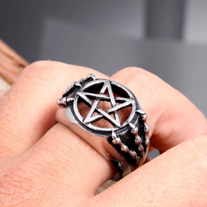 Men's retro stainless steel punk pentagram ring with vintage silver and black finish