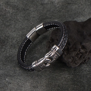 Bracelet pour homme en cuir tressé noir avec fermoir magnétique gravé sur roche