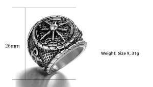 Detailed view of heavy vintage anchor ring featuring compass star with 26mm height and 31g weight