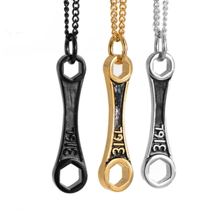 Pendentif Clé à Molette en Acier Inoxydable 316L pour Hommes Punk Style Outil Mécanique Pendentif Seul Sans Chaîne