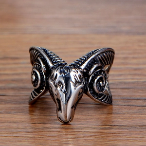 Vintage stainless steel ram head ring with punk style and oxidized silver finish