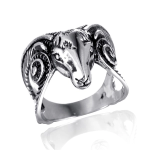 Vintage Men Stainless Steel Ram Head Ring Punk Gothic Distressed Oxidized Animal Biker Band Ring Fashion Jewelry Gift