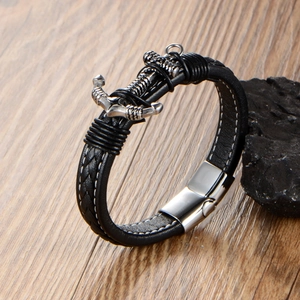 Bracelet ancre pour homme en cuir noir avec surpiqûres et fermoir en acier poli
