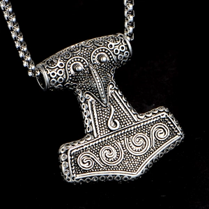 Norse Thor's Hammer Mjölnir pendant in vintage silver steel with intricate Celtic relief