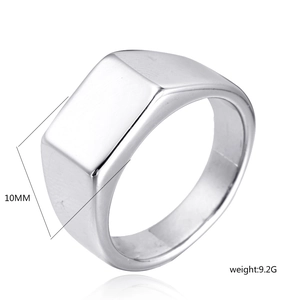 Macro shot of 10mm rectangular flat top surface on a polished silver stainless steel ring