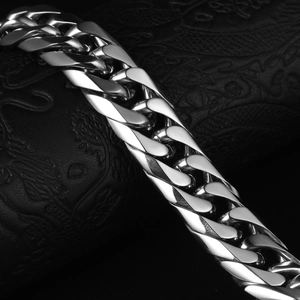 Minimalist Cuban link titanium steel bracelet for men with polished silver finish