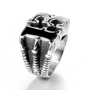 Men's vintage lucky number 13 ring in stainless steel with gothic punk style
