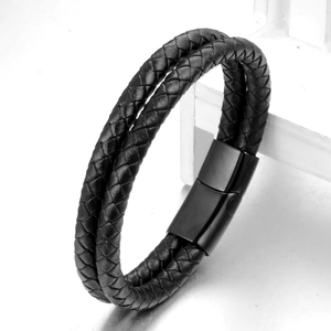 Bracelet double en cuir tressé noir pour homme avec un fermoir magnétique noir mat
