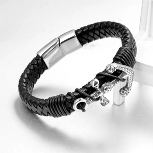 Schwarzes Lederarmband für Herren mit silbernem Edelstahl-Ankeranhänger-Detail