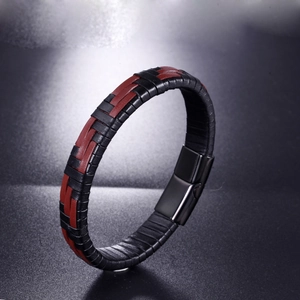 Bracelet pour homme en cuir tressé noir et rouge avec fermoir magnétique en acier