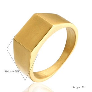 Chevalière minimaliste en acier titane doré pour homme avec finition brossée de 9,5 mm