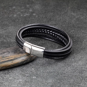 Bracelet multicouche en cuir noir tressé pour hommes avec fermoir magnétique argent