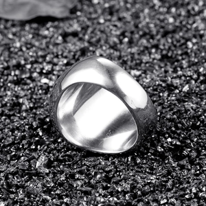 Bague pour homme en acier inoxydable poli avec finition miroir argentée sur pierres