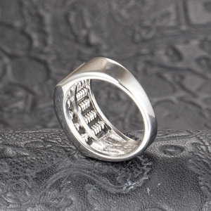 Minimalist spinning abacus ring for men in silver polished titanium steel