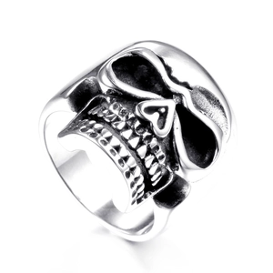 Gothic skull ring for men in silver stainless steel with detailed punk biker design