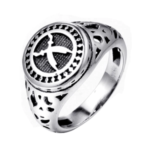 Vintage punk style titanium steel eagle ring with hollowed detailing for men