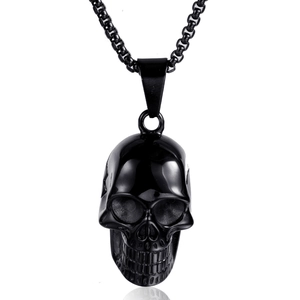 Collier avec pendentif tête de mort noir poli en acier inoxydable au style punk gothique