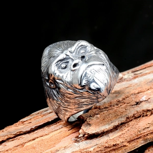 Vintage stainless steel gorilla ring with detailed punk style animal carving for men