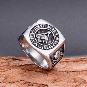 Vintage stainless steel Freemason skull signet ring with Latin engraving on wood