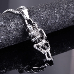 Gothic Stainless Steel Skeleton Embrace Pendant Retro Skull Pendant Necklace For Men Women Punk Gothic Jewelry Gift