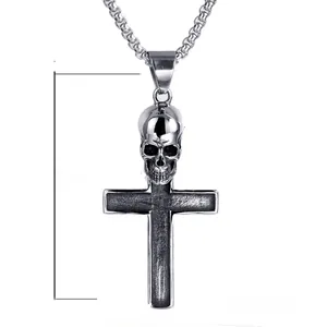 Detailed view of skull cross pendant showing dimensions 56mm by 29mm and weight 18.1g