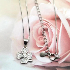 S925 sterling silver four-leaf clover pendant necklace with sparkling pavé crystals