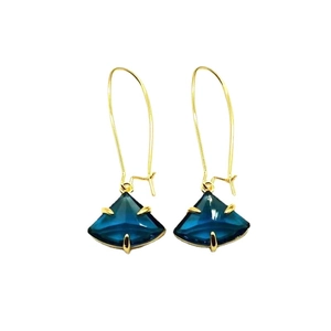 Boucles d'oreilles pendantes en éventail plaqué or avec cristaux bleu profond