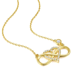 Collier cœur infini doré orné de pierres scintillantes sur une chaîne délicate en O