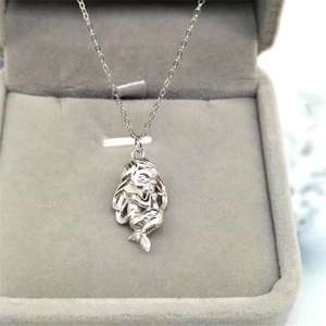 Élégant pendentif sirène en argent sterling S925 avec une fine chaîne pour les femmes