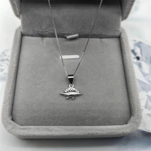 Élégant collier en argent sterling S925 avec pendentif dinosaure orné de cristaux brillants