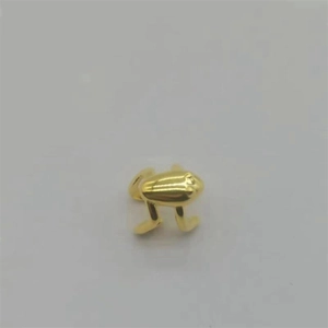 Charming gold frog cuff earring in S925 sterling silver for a trendy hip hop style look