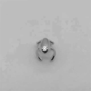 Detailed view of the adjustable S925 sterling silver frog animal ear cuff earring