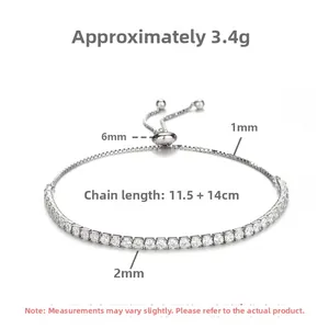 Vue macro de la chaîne tennis en zircone 2mm et du fermoir coulissant sur bracelet argent