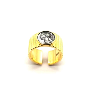 Detailed view of the S925 silver coin ring with vintage female relief and pleated texture