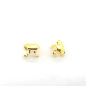S925 silver frog ear clips in gold finish for a trendy unisex hip hop animal jewelry look