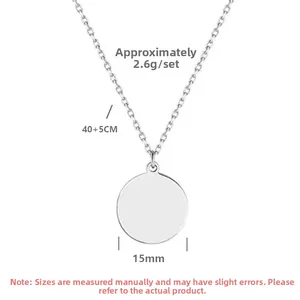 Détails de la chaîne de 40+5cm et du pendentif rond de 15mm en argent poli