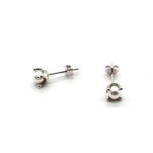Elegant S925 sterling silver mini pearl stud earrings with crown four-prong setting