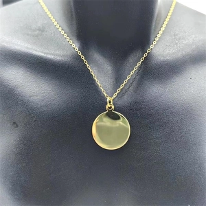 Collier minimaliste en argent S925 avec pendentif rond poli et placage en or
