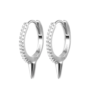 Boucles d'Oreilles Créoles à Pointes en Argent Sterling 925 pour Femmes Zirconia Incrusté Rivet Style Punk Bijoux Mode
