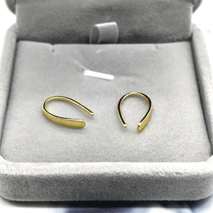 Minimalist S925 sterling silver gold plated U-shaped hook earrings with polished finish