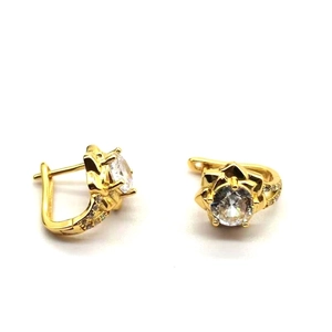 Eleganti orecchini a camelia in argento S925 dorato con brillanti pietre di zircone