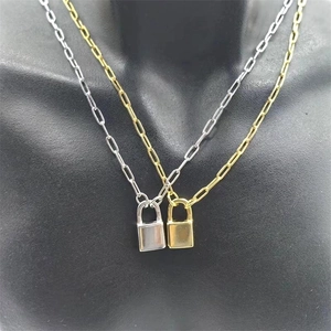 Minimalist S925 sterling silver padlock pendant necklace in gold and silver finish