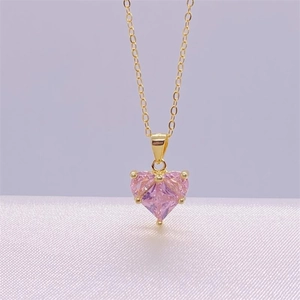 Luxueux collier cœur en argent S925 avec pendentif zircon rose et fini doré