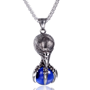 Collier Pendentif Tête d'Aigle Serre d'Oiseau en Acier Inoxydable Gothique Bijoux Boule Strass Rétro Punk pour Hommes Femmes