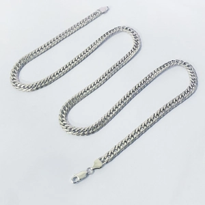Minimalist S925 sterling silver curb chain necklace with faceted cut links and lobster clasp