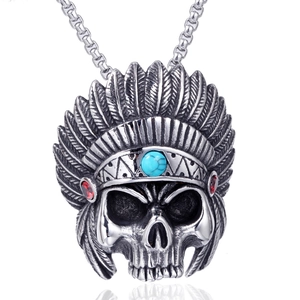 Collier Pendentif Crâne de Chef Indien Vintage en Acier Inoxydable 316 Coiffe de Plumes Bijoux Gothiques Biker Homme Femme